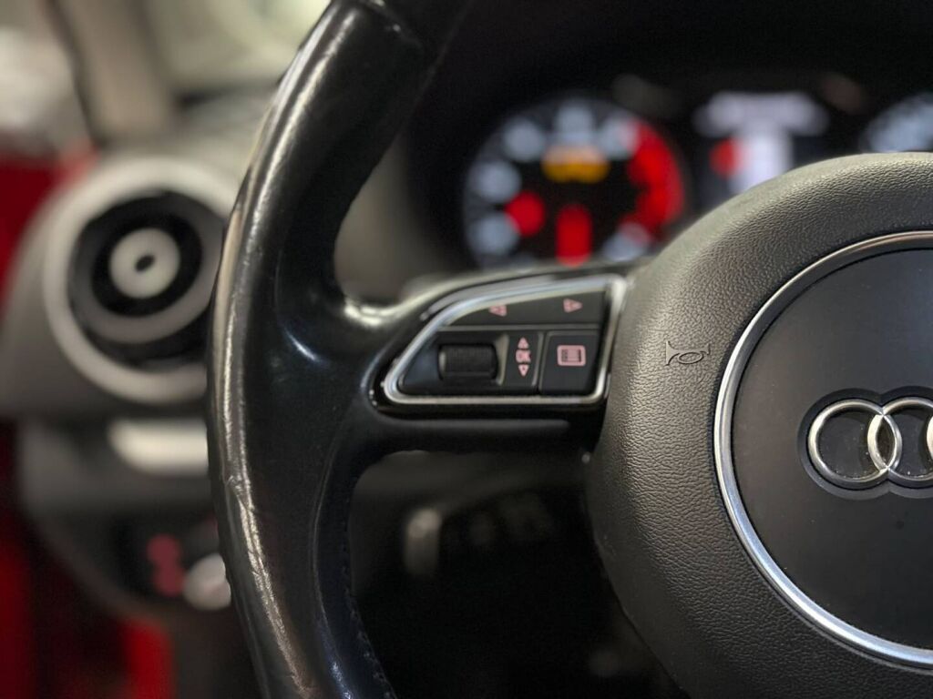 Audi A3 2012 Punainen