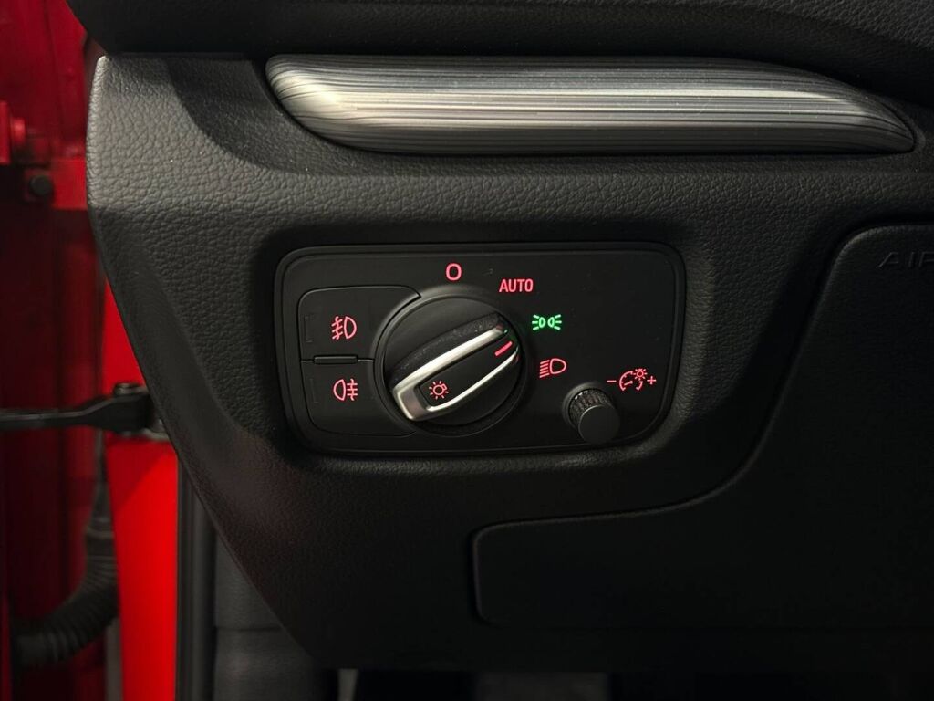 Audi A3 2012 Punainen