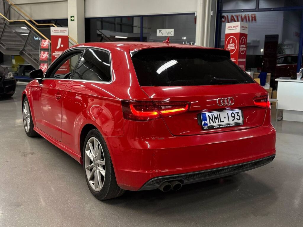 Audi A3 2012 Punainen