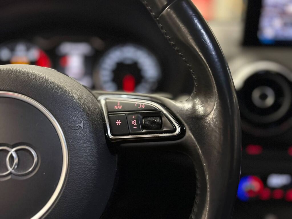 Audi A3 2012 Punainen