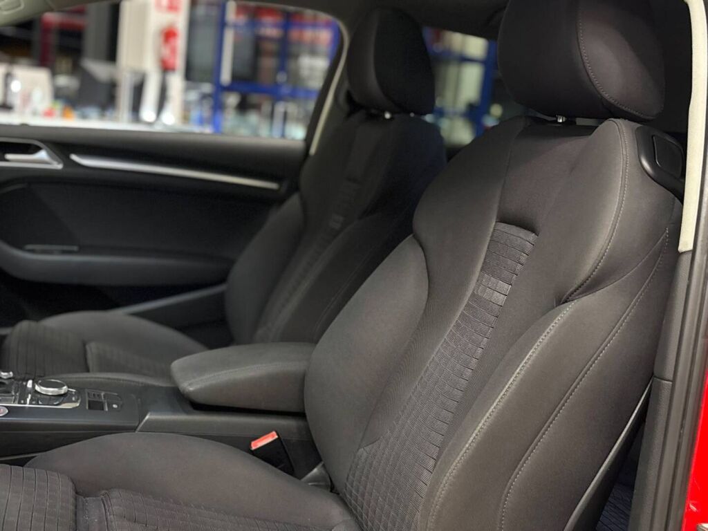 Audi A3 2012 Punainen
