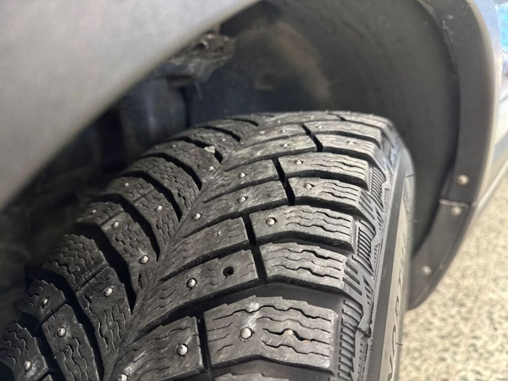 Volvo XC70 2015 Musta