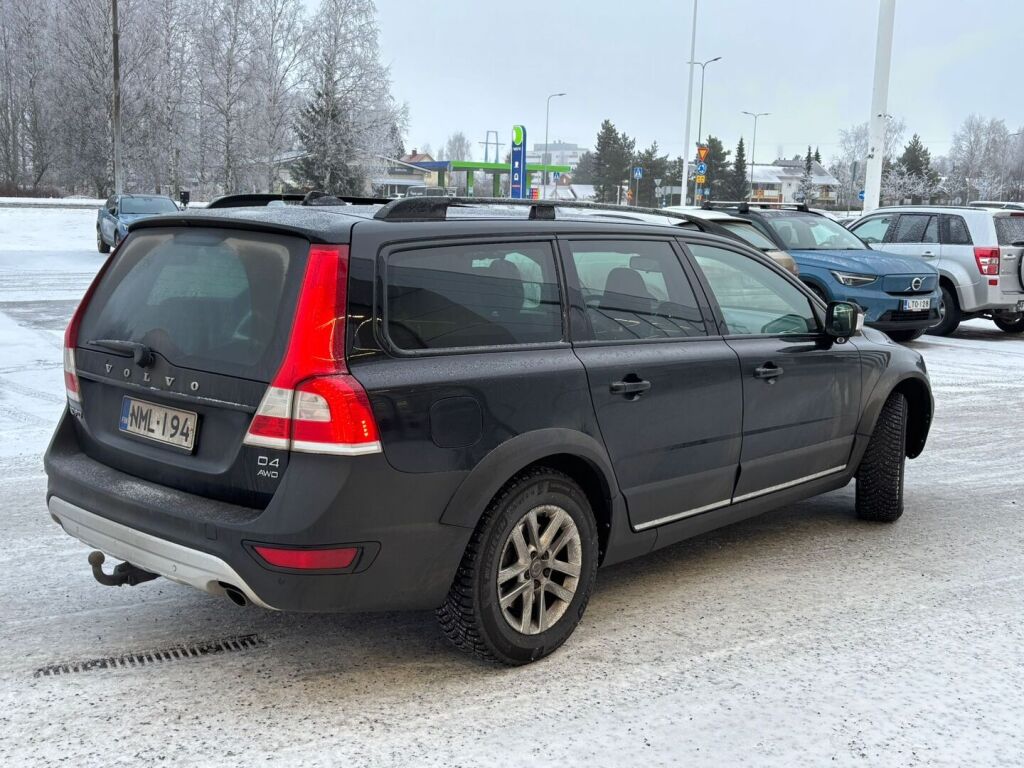 Volvo XC70 2015 Musta
