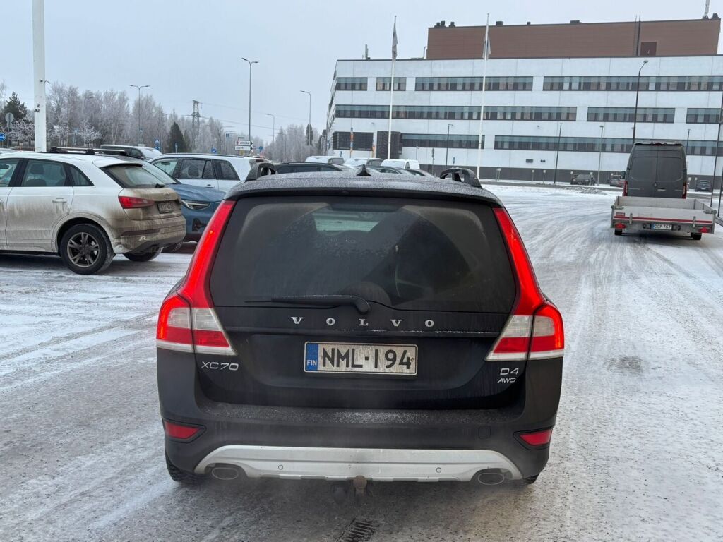 Volvo XC70 2015 Musta