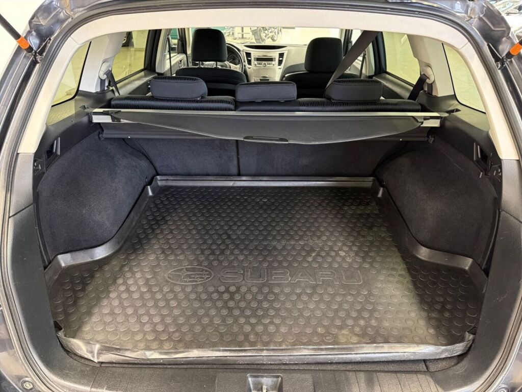 Subaru Legacy 2011 Harmaa