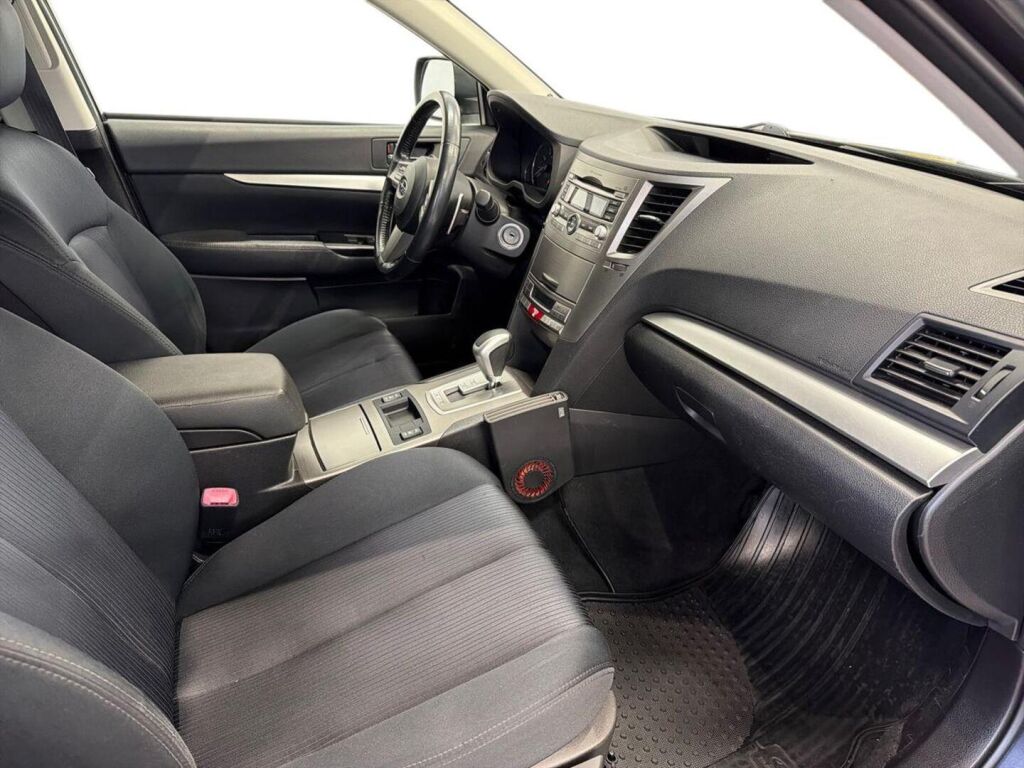 Subaru Legacy 2011 Harmaa
