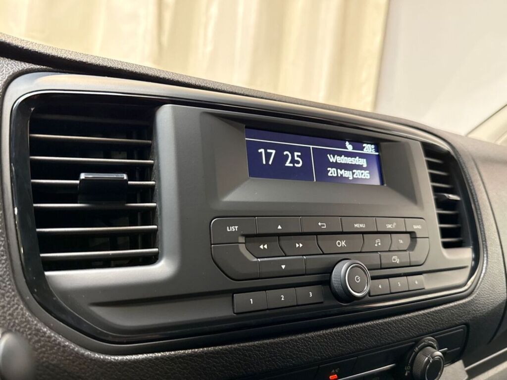 Toyota Proace 2022 Valkoinen