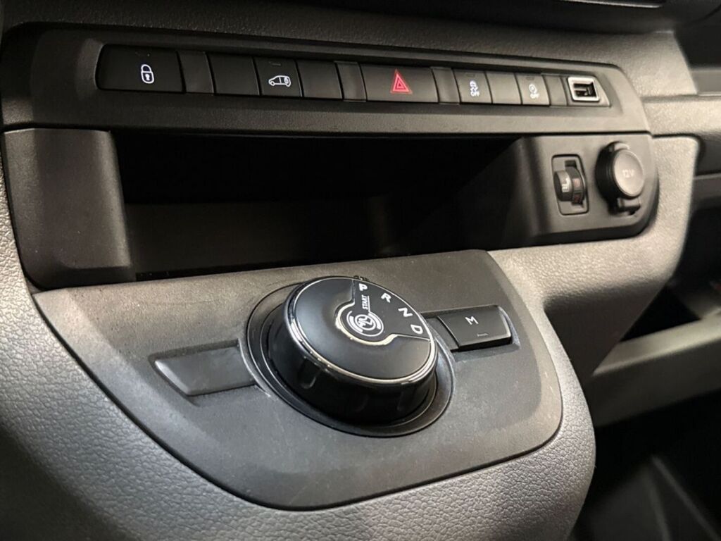 Toyota Proace 2022 Valkoinen