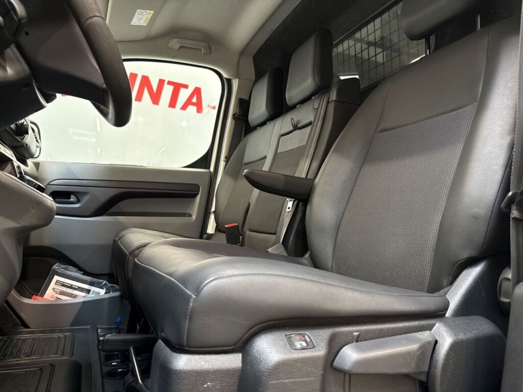 Toyota Proace 2022 Valkoinen