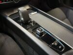 Volvo V60 2022 Musta