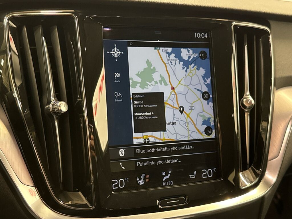 Volvo V60 2022 Musta