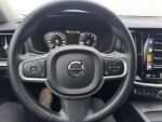 Volvo V60 2022 Musta