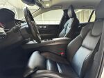 Volvo V60 2022 Valkoinen