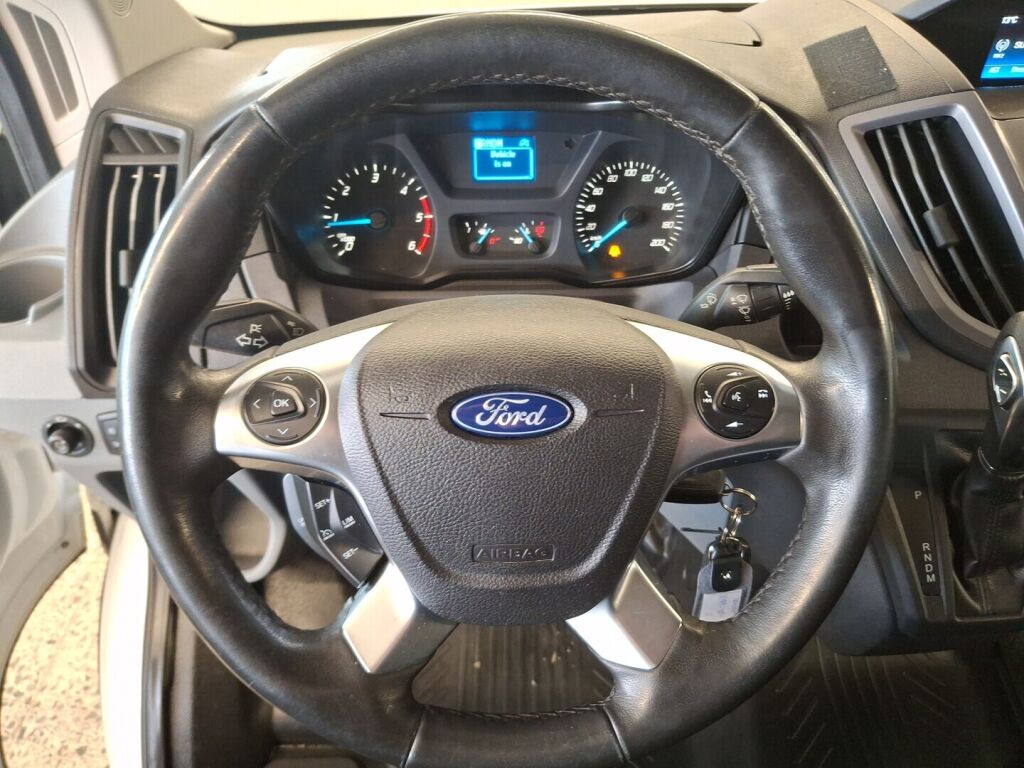 Ford Transit 2018 Valkoinen