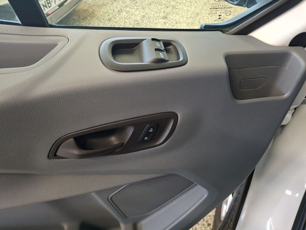 Ford Transit 2018 Valkoinen