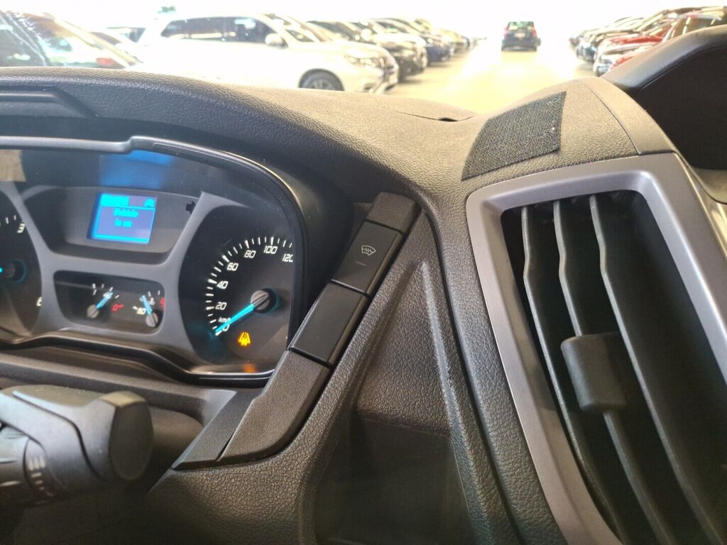 Ford Transit 2018 Valkoinen