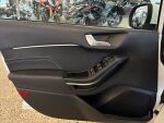 Ford Fiesta 2022 Valkoinen