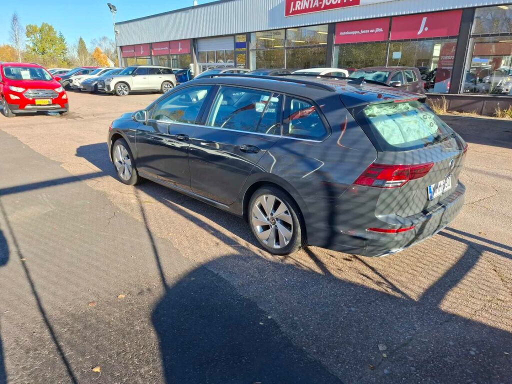 Volkswagen Golf 2022 Harmaa
