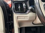 Volvo V60 2019 Musta