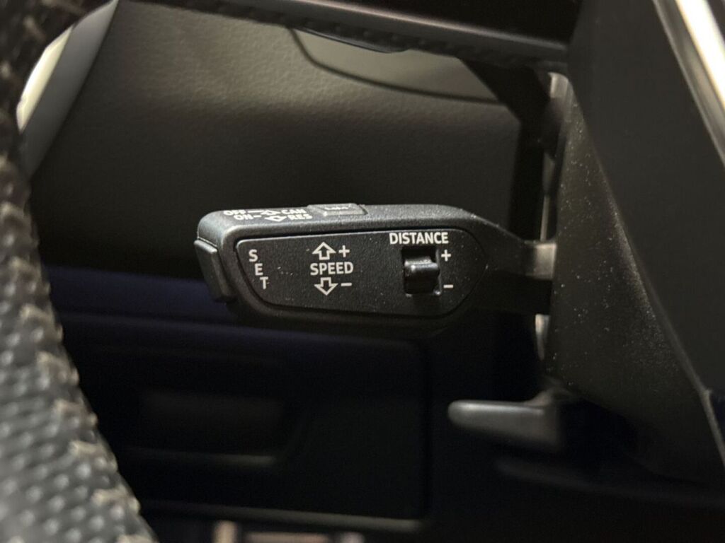 Audi A6 2020 Sininen