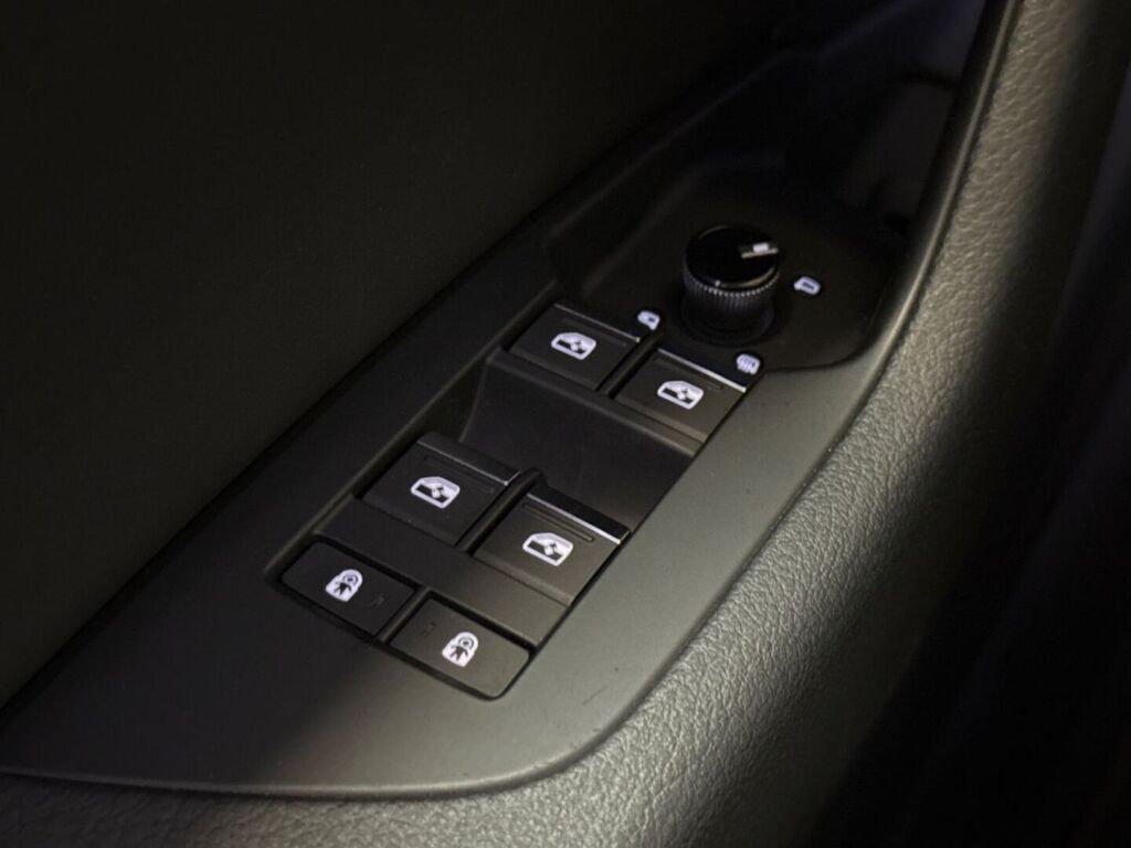 Audi A6 2020 Sininen