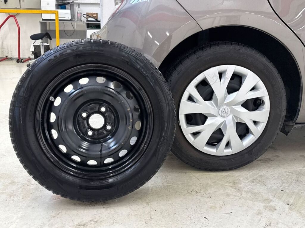 Toyota Yaris 2019 Harmaa