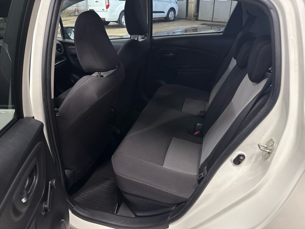 Toyota Yaris 2017 Valkoinen