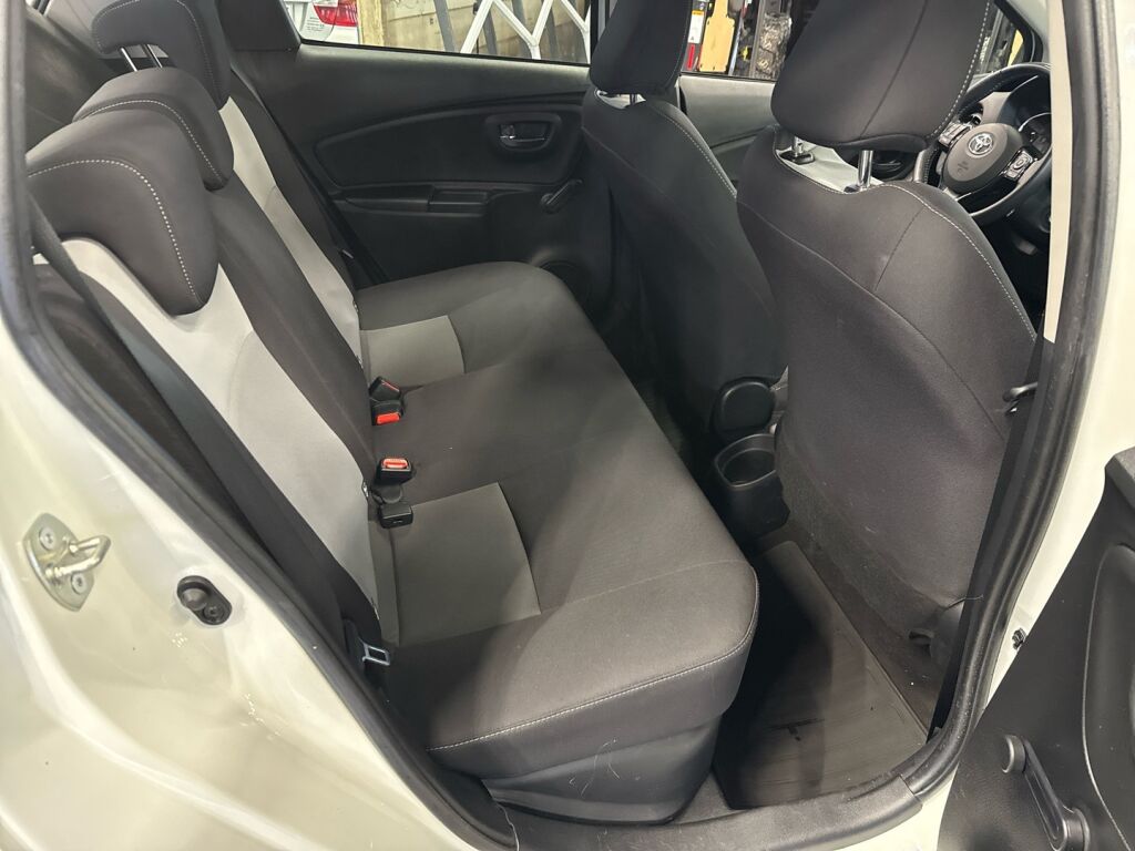 Toyota Yaris 2017 Valkoinen