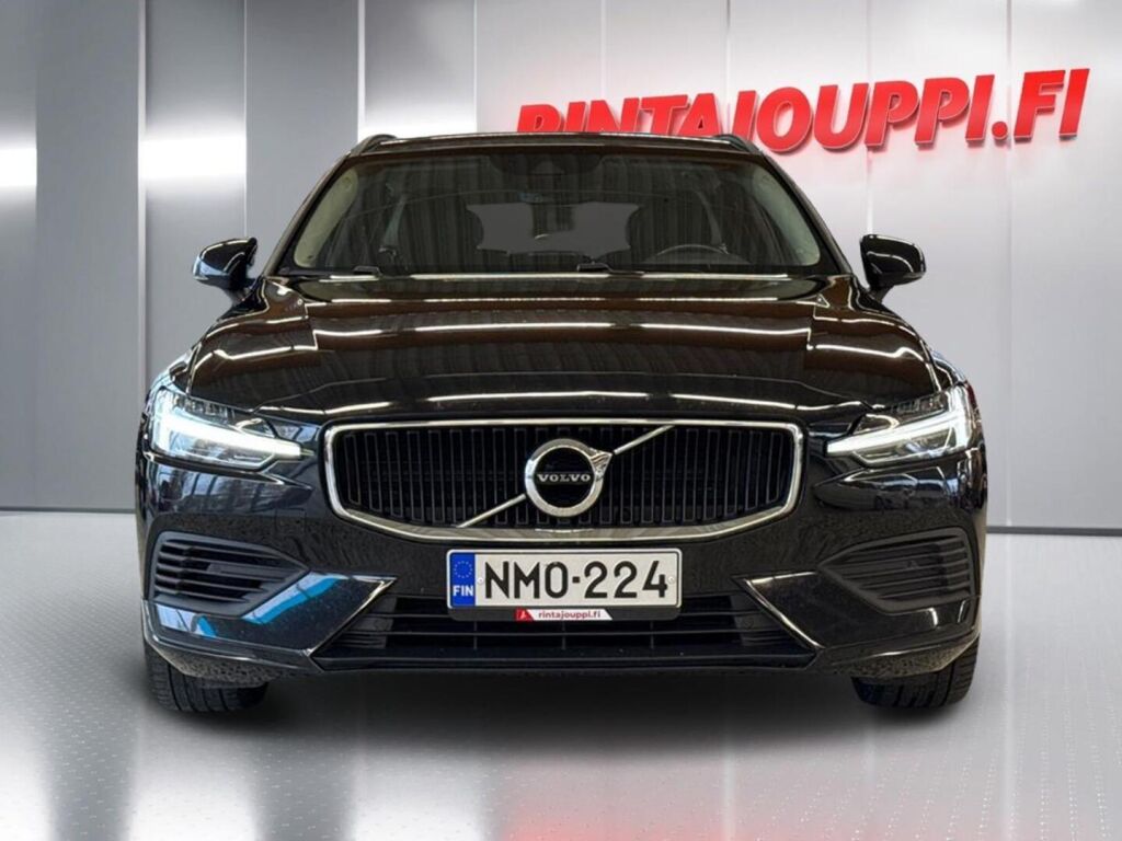 Volvo V60 2019 Musta