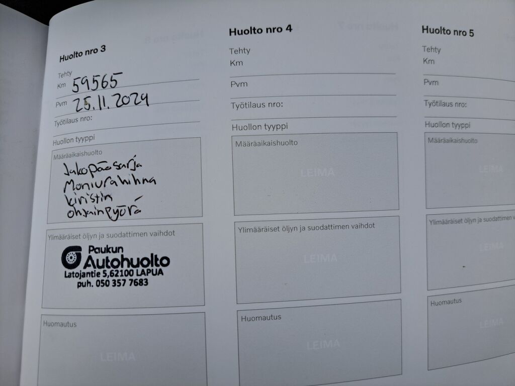 Volvo V60 2019 Musta