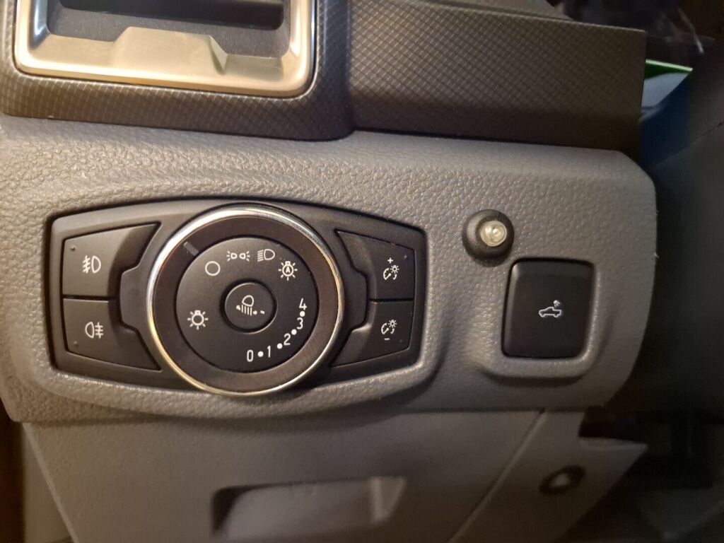 Ford Ranger 2017 Musta