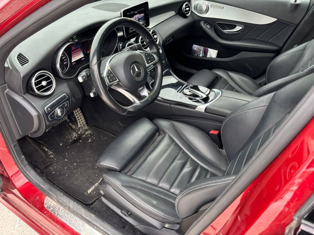 Mercedes-Benz C 2017 Punainen