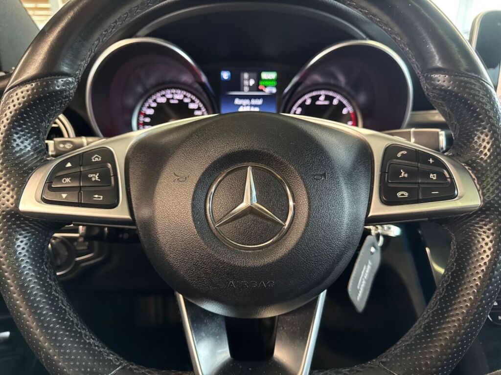 Mercedes-Benz C 2017 Punainen