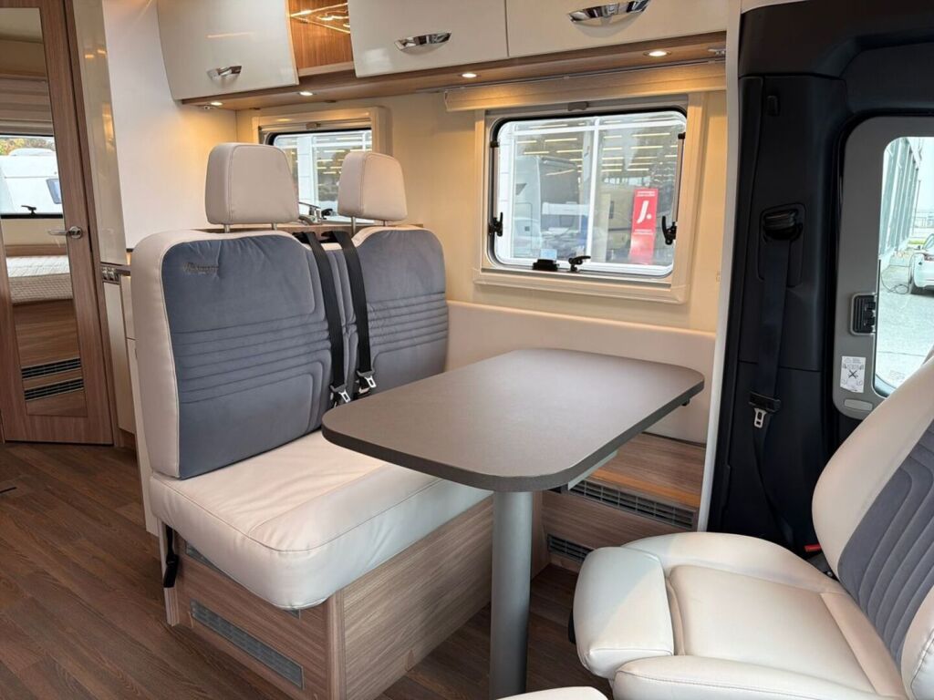 Bürstner LYSEO M 660 ALDE 2022 Harmaa