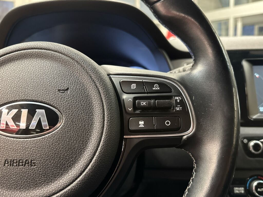 Kia Niro plug-in 2018 Musta