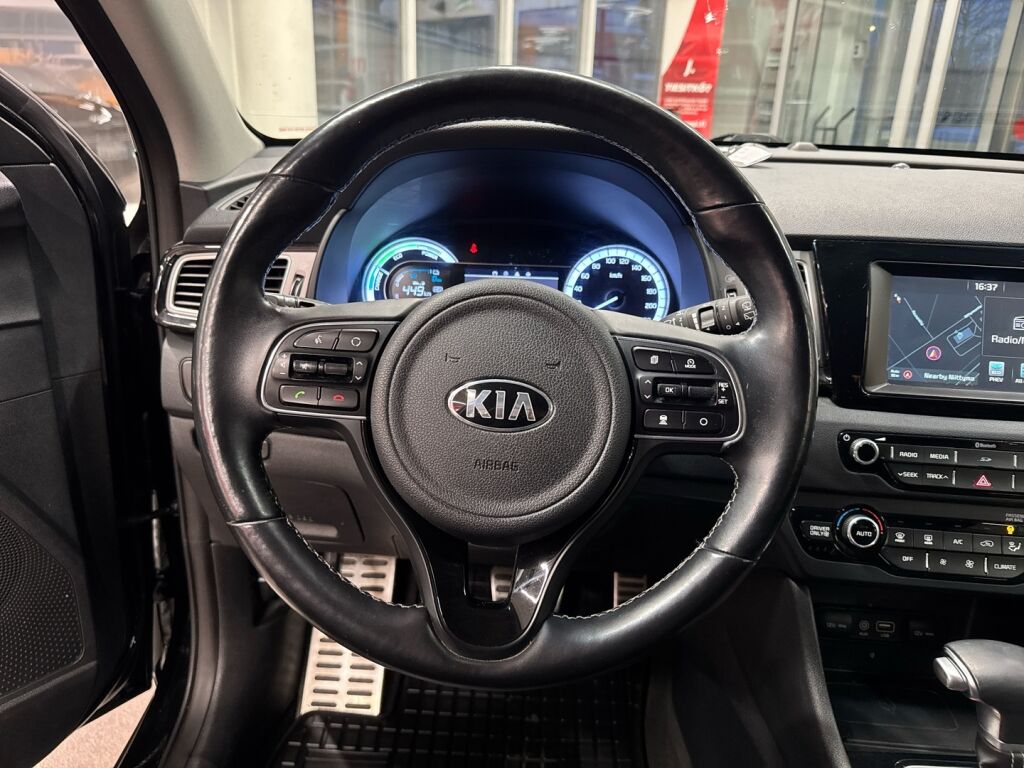 Kia Niro plug-in 2018 Musta