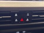 Volkswagen Golf 2022 Musta