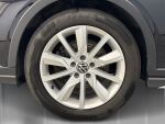 Volkswagen Golf 2022 Musta