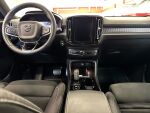 Volvo XC40 2022 Musta