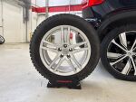 Volvo XC40 2022 Musta