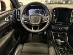 Volvo XC40 2022 Musta