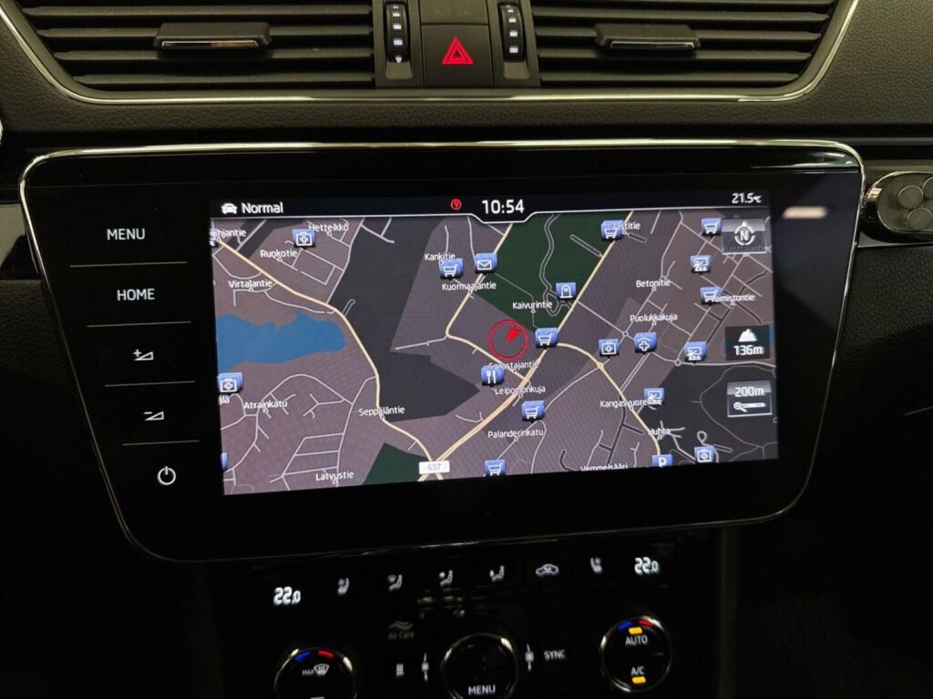 Skoda Superb 2018 Valkoinen