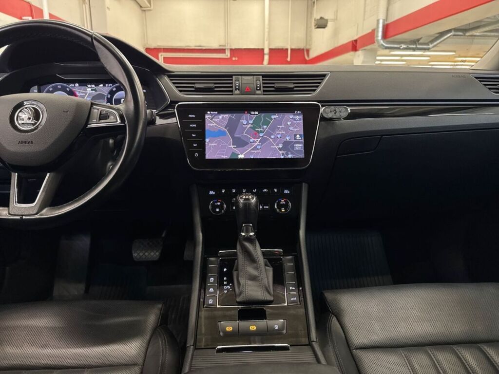 Skoda Superb 2018 Valkoinen