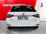 Skoda Superb 2018 Valkoinen