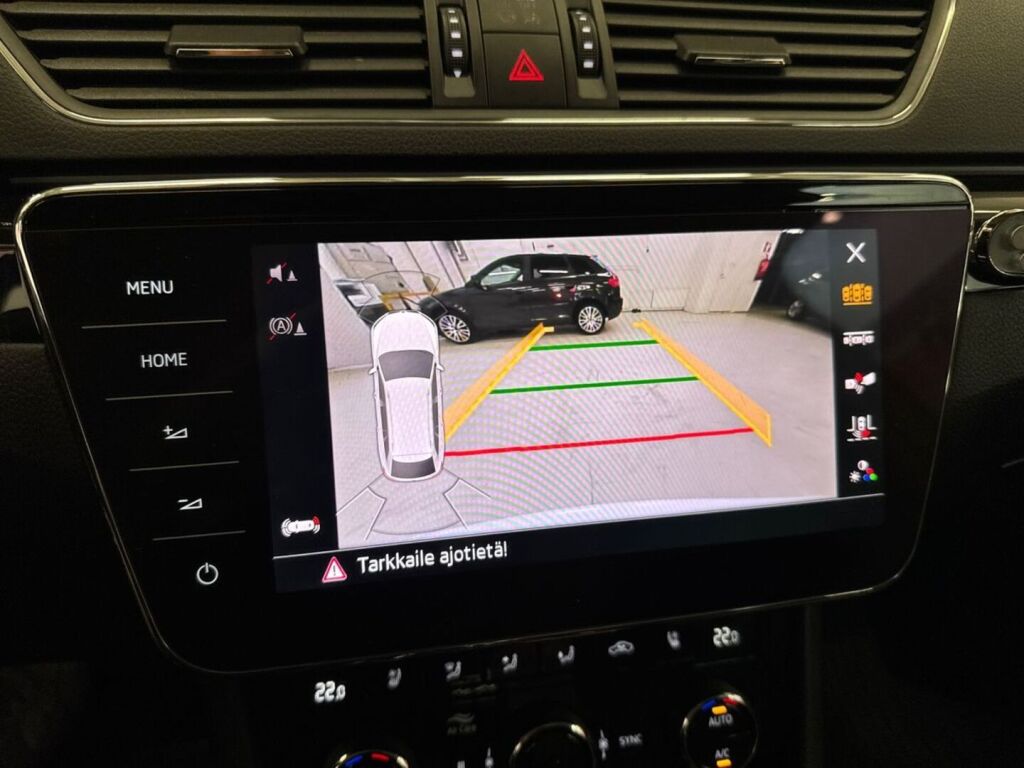 Skoda Superb 2018 Valkoinen