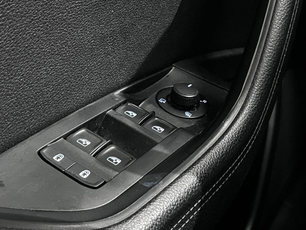 Skoda Superb 2022 Valkoinen