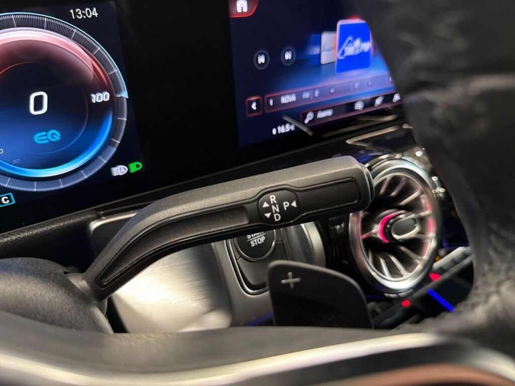 Mercedes-Benz EQB 2022 Musta