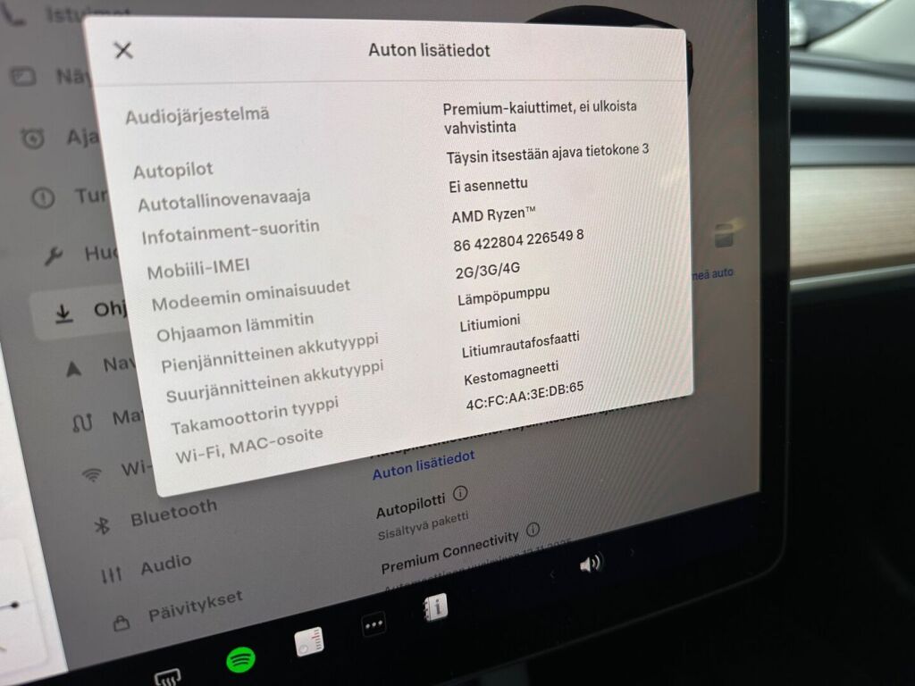 Tesla Model 3 2022 Harmaa