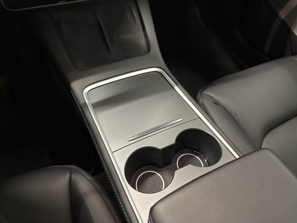 Tesla Model 3 2022 Harmaa