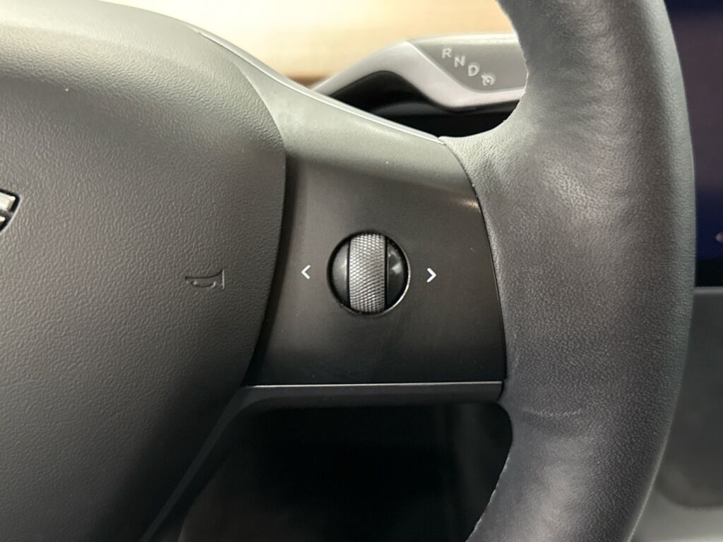 Tesla Model 3 2022 Harmaa